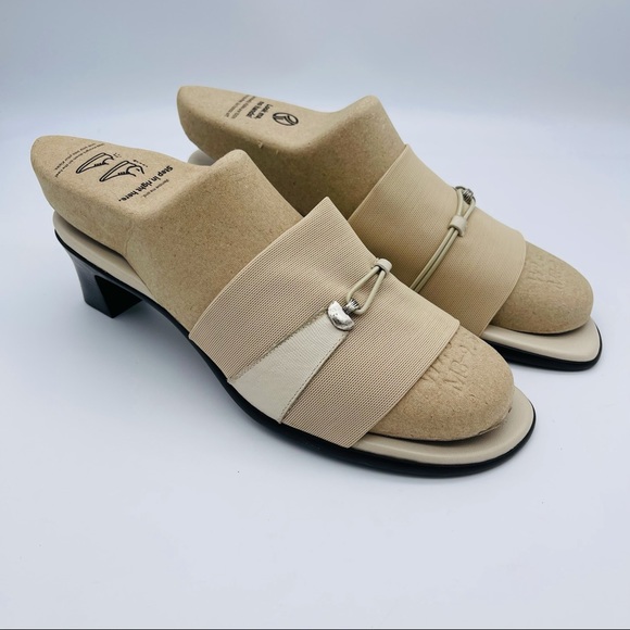 Munro American Slip On Style Heeled Sandals